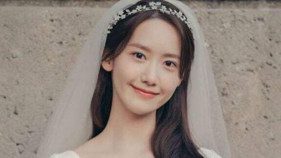 Bakal Perankan Istri Lee Jong Suk, Intip 8 Potret Yoona SNSD di Drakor Terbaru `Big Mouth`