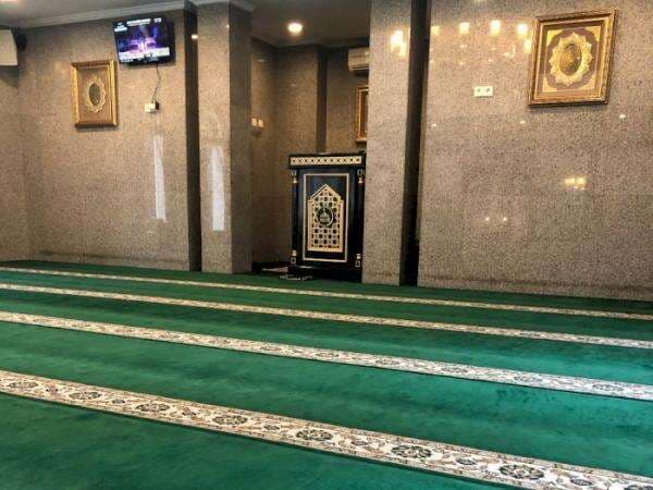 Terungkap! Ini Alasan Kenapa Karpet di Masjid Selalu Berwarna Hijau Terungkap! Ini Alasan Kenapa Karpet di Masjid Selalu Berwarna Hijau