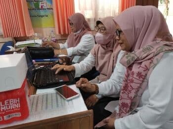 SD dan SMP di Kota Gresik Alami Kekurangan Guru Agama karena Banyak yang Pensiun SD dan SMP di Kota Gresik Alami Kekurangan Guru Agama karena Banyak yang Pensiun