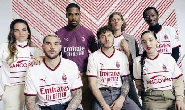 Jersey Away AC Milan Musim 2022-2023 Terinspirasi dari 7 Gelar Liga Champions Jersey Away AC Milan Musim 2022-2023 Terinspirasi dari 7 Gelar Liga Champions