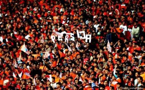 Viral! The Jakmania Geruduk Stasiun Manggarai Cari Viking, Ada Apa ? Viral! The Jakmania Geruduk Stasiun Manggarai Cari Viking, Ada Apa ?