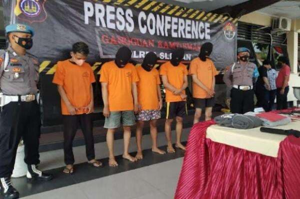 Rusuh Suporter Sepak Bola di Jogja, 36 Orang Ditangkap 5 Jadi Tersangka Rusuh Suporter Sepak Bola di Jogja, 36 Orang Ditangkap 5 Jadi Tersangka