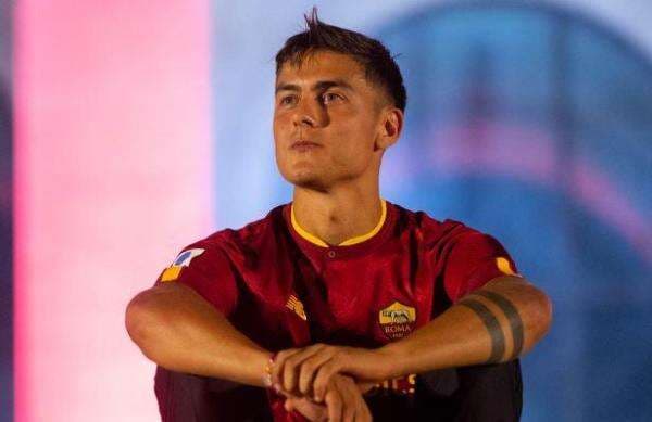 Paulo Dybala Resmi Diperkenalkan AS Roma: Tak Sabar Main di Olimpico Paulo Dybala Resmi Diperkenalkan AS Roma: Tak Sabar Main di Olimpico