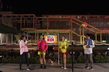 Mira Kirana dan Duo Caby Goyang Anjungan Sarinah Mira Kirana dan Duo Caby Goyang Anjungan Sarinah