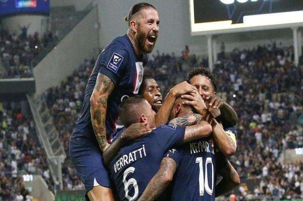 Sergio Ramos Tak Mau Kalah dari Messi dan Neymar, PSG Juara Piala Super Sergio Ramos Tak Mau Kalah dari Messi dan Neymar, PSG Juara Piala Super