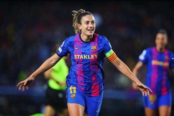 Salut! Pemain Terbaik Dunia Alexia Putellas Sebut Ingin Main Bareng Pesepakbola Putri Asal Indonesia Salut! Pemain Terbaik Dunia Alexia Putellas Sebut Ingin Main Bareng Pesepakbola Putri Asal Indonesia