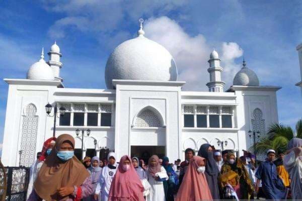 INI Dia 10 Adab Masuk Masjid yang Dicontohkan Rasullullah