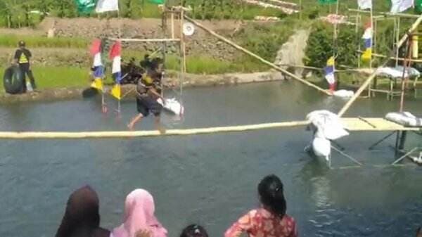 Seru, Lomba Ala Ninja Warior Meriahkan HUT Kemerdekaan RI di Pemalang