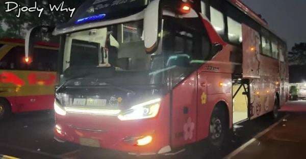 Nah Ini Dia, 7 Bus Tercepat di Indonesia, Mana yang Jadi Raja Jalanan? Nah Ini Dia, 7 Bus Tercepat di Indonesia, Mana yang Jadi Raja Jalanan?
