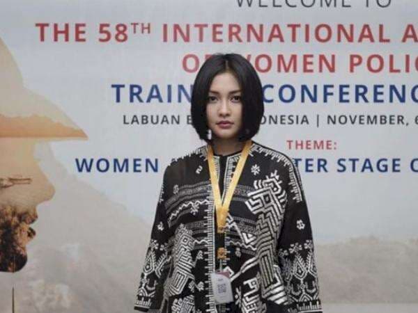 Diduga Jadi "Simpanan" Ferdy Sambo, Followes Instagram AKP Rita Yuliana Meroket! Diduga Jadi "Simpanan" Ferdy Sambo, Followes Instagram AKP Rita Yuliana Meroket!