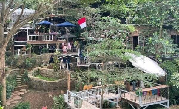 Rumah Goa, Kafe Bernafas Alam dan Etnik di Pinggir Jakarta