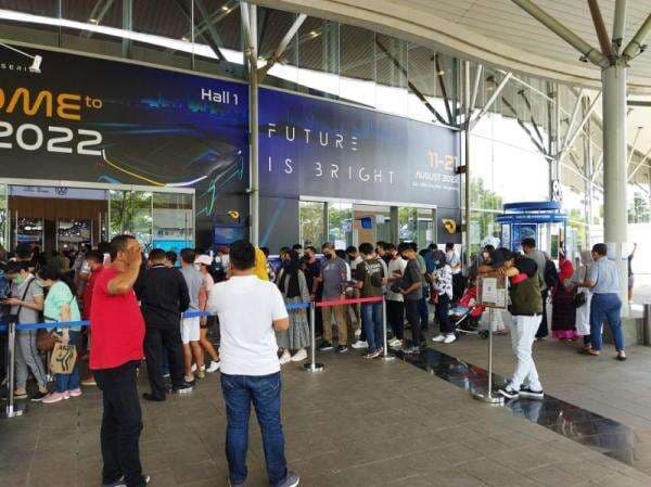 Memasuki Hari ke-4, Pameran Otomotif GIIAS 2022 Dipadati Pengunjung Memasuki Hari ke-4, Pameran Otomotif GIIAS 2022 Dipadati Pengunjung