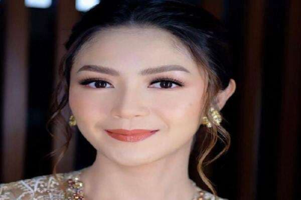 Biodata dan Profil Tyara Renata, Istri Surya Insomnia yang Jadi Sorotan Netizen Biodata dan Profil Tyara Renata, Istri Surya Insomnia yang Jadi Sorotan Netizen