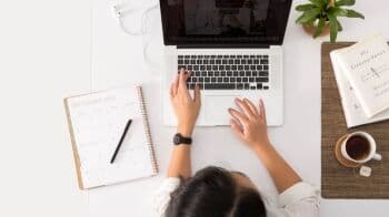 Tugas Serta Tanggung Jawab Posisi Admin Produksi dan Kisaran Gajinya Tugas Serta Tanggung Jawab Posisi Admin Produksi dan Kisaran Gajinya