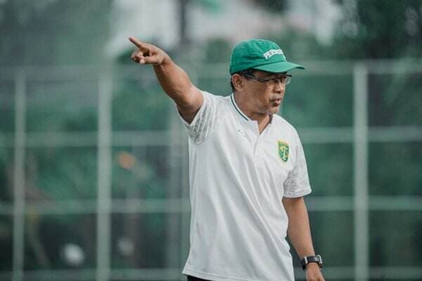 Pemain Persebaya Diduga Patah Tulang, Aji Santoso Ngamuk ke Wasit