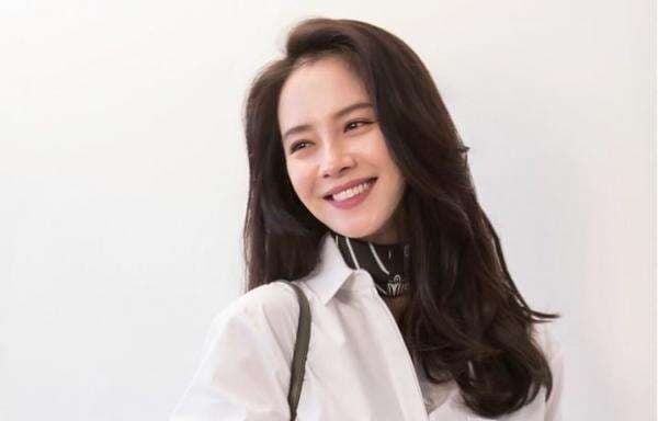 12 Artis Korea yang Tidak Melakukan Operasi Plastik 12 Artis Korea yang Tidak Melakukan Operasi Plastik