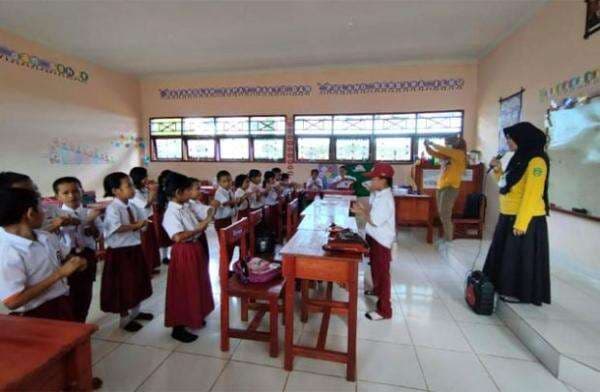 Kampanye Cuci Tangan Pakai Sabun Kian Digencarkan di Lutim Kampanye Cuci Tangan Pakai Sabun Kian Digencarkan di Lutim