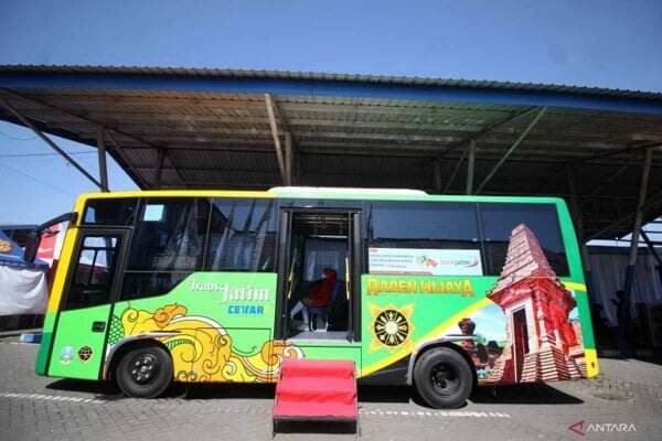 Bus Trans Jatim Resmi Beroperasi, Sediakan 3 Kategori Tiket, Buruan Cek