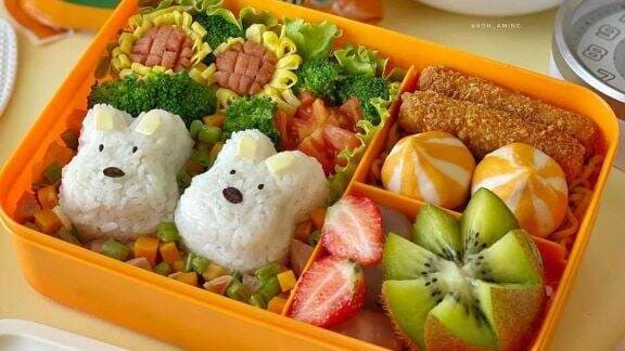 Penuhi 4 Sehat 5 Sempurna, Simak Resep Nasi Bento Simpel untuk Bekal Si Kecil Penuhi 4 Sehat 5 Sempurna, Simak Resep Nasi Bento Simpel untuk Bekal Si Kecil