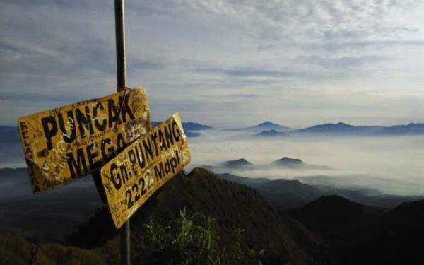 Rekomendasi 5 Gunung di Bandung yang Cocok untuk Pendaki Pemula Rekomendasi 5 Gunung di Bandung yang Cocok untuk Pendaki Pemula