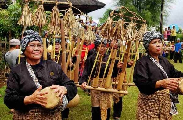 Angklung Gubrak, Warisan Penghormatan Dewi Padi