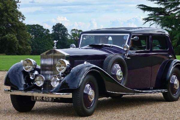 Koleksi Mobil Mewah Sultan Brunei, Jumlahnya Ribuan dari Bentley hingga Rolls Royce Koleksi Mobil Mewah Sultan Brunei, Jumlahnya Ribuan dari Bentley hingga Rolls Royce