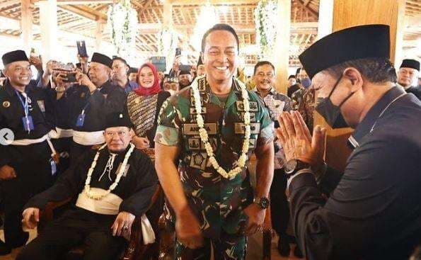 Ketua Umum Moerdjoko: SH Terate Saling Menjaga Marwah Ajaran Tradisi dan Harkat Martabat Ketua Umum Moerdjoko: SH Terate Saling Menjaga Marwah Ajaran Tradisi dan Harkat Martabat