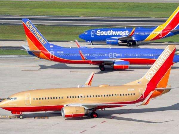 Penumpang Kirim Gambar Telanjang Pakai AirDrop iPhone, Pilot Ancam Putar Balik Pesawat Penumpang Kirim Gambar Telanjang Pakai AirDrop iPhone, Pilot Ancam Putar Balik Pesawat