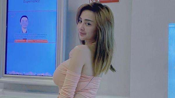 Cupi Cupita Pamer Body Aduhai dan Hot Bikin Pria Panas Dalam Cupi Cupita Pamer Body Aduhai dan Hot Bikin Pria Panas Dalam