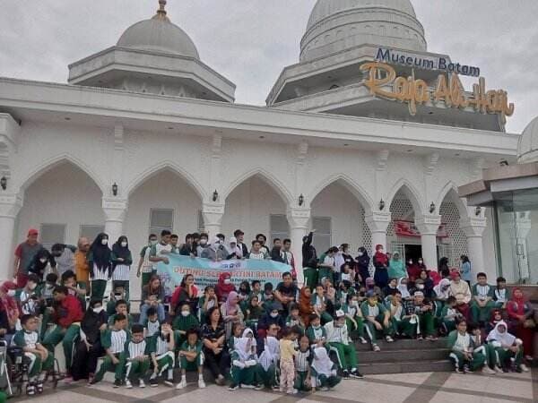 Ratusan Siswa SLB Kartini Berwisata Sejarah di Museum Batam