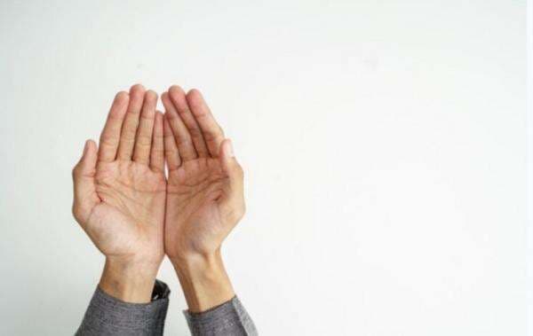 Yuk Amalkan, Ini Lima Doa untuk orang yang Menzalimi Kita Lengkap Teks Latin dan Artinya Yuk Amalkan, Ini Lima Doa untuk orang yang Menzalimi Kita Lengkap Teks Latin dan Artinya