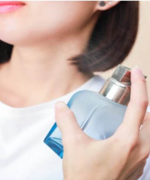 Suka Menggunakan Parfum, Berikut Tips Agar Wangi Parfum Bertahan Lama Suka Menggunakan Parfum, Berikut Tips Agar Wangi Parfum Bertahan Lama