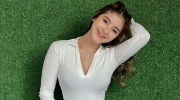 5 Perempuan Cantik yang Rebut Hati Pemain Bintang Arema FC, Nomor 1 Penyanyi Dangdut 5 Perempuan Cantik yang Rebut Hati Pemain Bintang Arema FC, Nomor 1 Penyanyi Dangdut