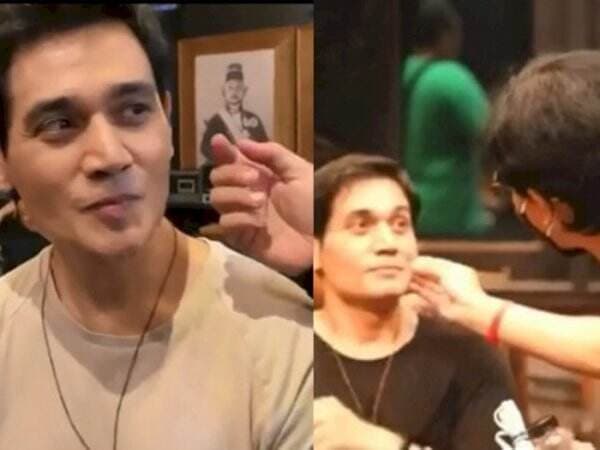 Wajah Tampan Tyo Nugros Bikin Gemes, Personel Dewa 19 Satu-satu Cubit Pipi Sang Drummer Wajah Tampan Tyo Nugros Bikin Gemes, Personel Dewa 19 Satu-satu Cubit Pipi Sang Drummer