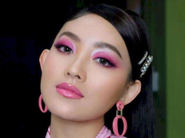 Perjuangan Natasha Wilona Sebelum Jadi Artis: Hidupku Susah Ngontrak Rumah Kayu Alas Tanah Perjuangan Natasha Wilona Sebelum Jadi Artis: Hidupku Susah Ngontrak Rumah Kayu Alas Tanah