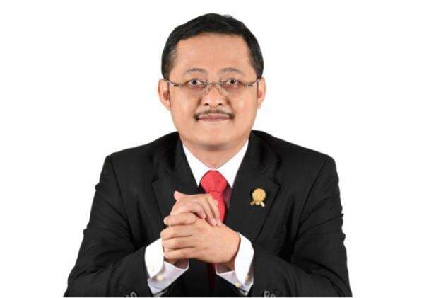 Afif Hasbullah Jadi Ketua KPPU, Punya Banyak Penghargaan Afif Hasbullah Jadi Ketua KPPU, Punya Banyak Penghargaan