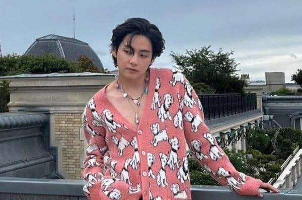 Artis Indonesia yang Disebut Mirip V BTS, Angga Yunanda Bikin Netizen Heboh Artis Indonesia yang Disebut Mirip V BTS, Angga Yunanda Bikin Netizen Heboh