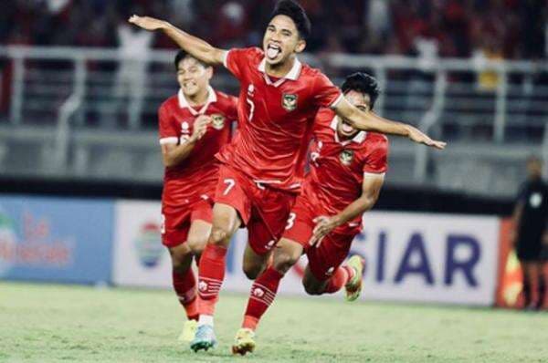 Profil Marselino Ferdinan, Pemain Versatile Lincah dengan Tendangan Geledek Profil Marselino Ferdinan, Pemain Versatile Lincah dengan Tendangan Geledek