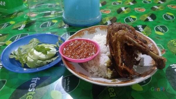 Bikin Laper, Bebek Palupi Jadi Rekomendasi Tempat Makan di Surabaya