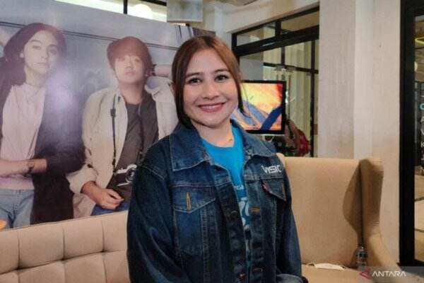 Aktris Prilly Latuconsina Bakal Jadi Dosen Praktisi di UGM