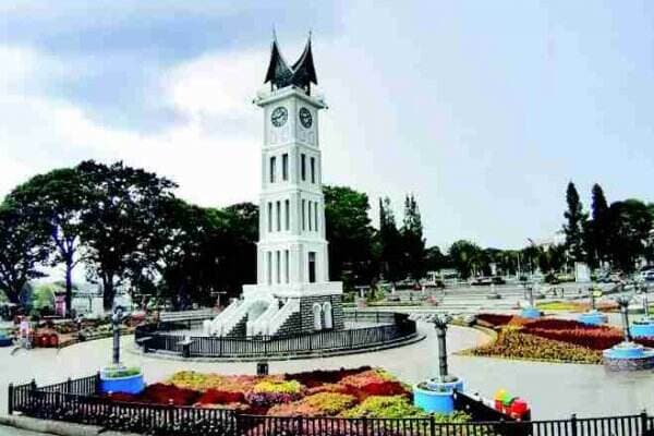 Hai Gaes, Ini lho Fakta Unik Tentang Jam Gadang yang Disebut Sebagai Kembaran Big Ben