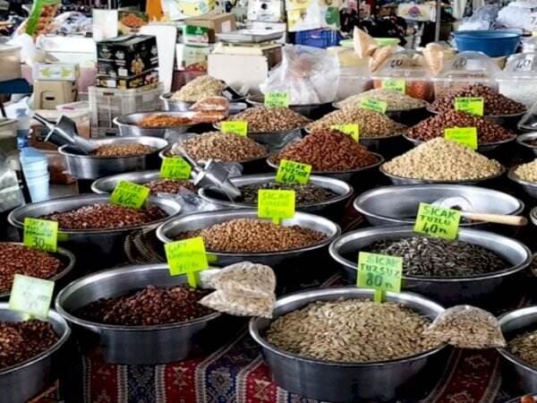 Di Negara Ini Kuaci Jadi Cemilan "Sejuta Umat", Sampai Ada Cookies dan Roti Kuaci! Di Negara Ini Kuaci Jadi Cemilan "Sejuta Umat", Sampai Ada Cookies dan Roti Kuaci!