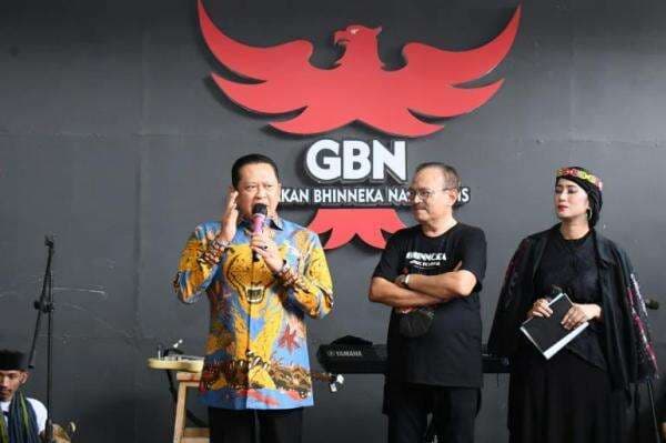 Hadiri Festival Budaya GBN Ketua MPR Dorong Bangun Nasionalisme Melalui Gerakan Kebudayaan Hadiri Festival Budaya GBN Ketua MPR Dorong Bangun Nasionalisme Melalui Gerakan Kebudayaan