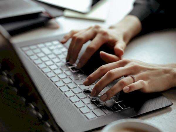 4 Aplikasi Perekam Layar Laptop yang Mudah Digunakan, Pakai Ini! 4 Aplikasi Perekam Layar Laptop yang Mudah Digunakan, Pakai Ini!