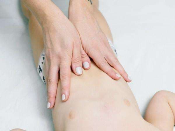 5 Cara Mengatasi Perut Kembung dengan Cepat dan Alami tanpa Obat 5 Cara Mengatasi Perut Kembung dengan Cepat dan Alami tanpa Obat