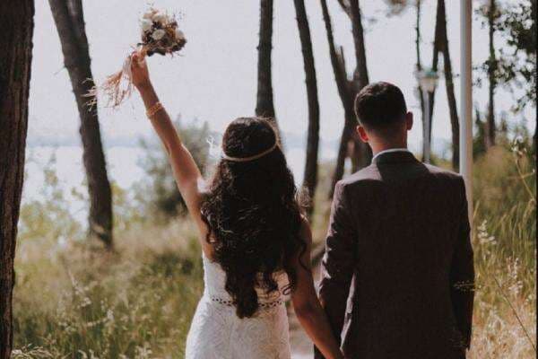 13 Contoh Undangan Pernikahan, dari yang Elegan hingga Unik 13 Contoh Undangan Pernikahan, dari yang Elegan hingga Unik