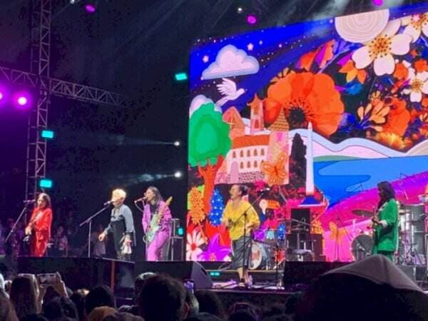 Dara Puspita Manggung di Synchronize Fest 2022, Reuni Usai 52 Tahun Vakum