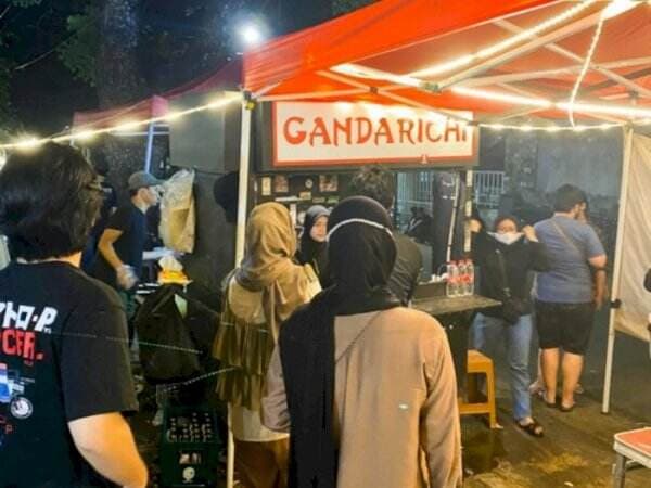 Viral! Rela Antre 3 Jam Demi Menikmati Japanese Street Food di Kedai Ini