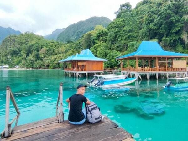 Kecantikannya Mirip Swiss, Negeri Saleman Gerbang Pantai Ora yang Alamnya Menakjubkan