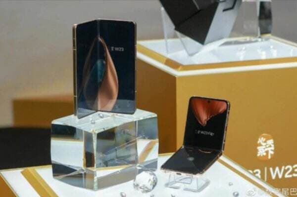 Samsung W23 5G, W23 Flip dengan RAM Hingga 16GB dan Penyimpanan 512GB Diluncurkan Samsung W23 5G, W23 Flip dengan RAM Hingga 16GB dan Penyimpanan 512GB Diluncurkan